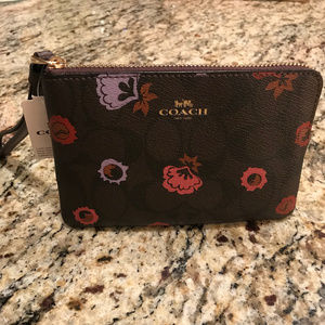 Coach Small Wristlet Flower Pattern (NWT!)